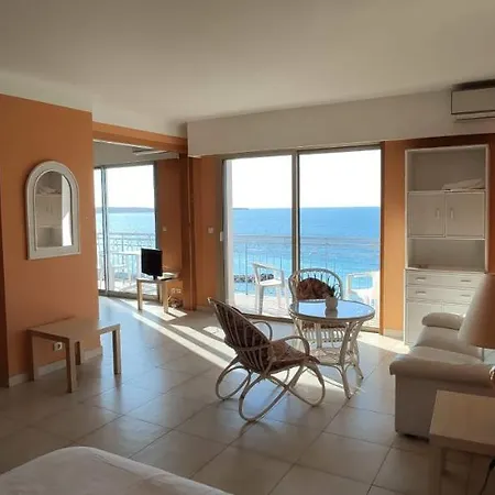 Coeur De Apartment